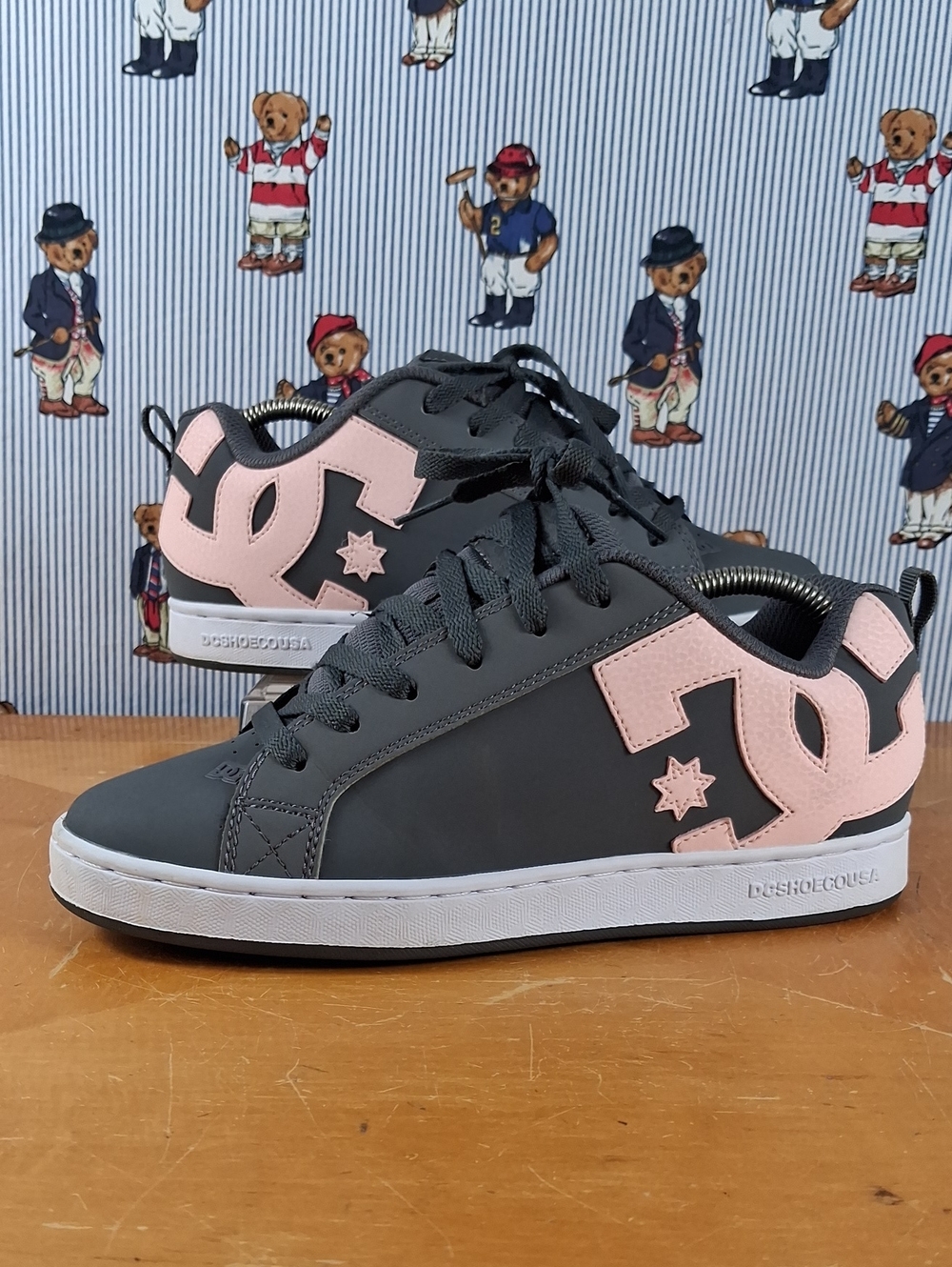 Women's DC Shoes Chunky Skater Casual Gray & Pink Logo Skateboarding Shoes Sz 8